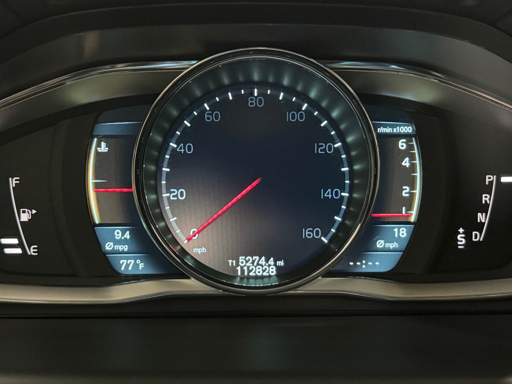 2014 Volvo XC70 Image 14