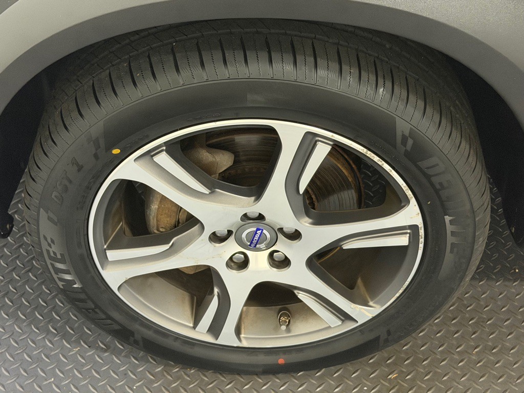 2014 Volvo XC70 Image 21