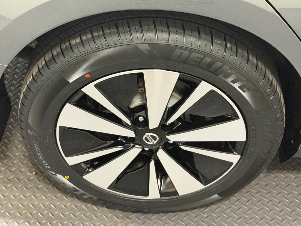2019 Nissan Altima Image 19