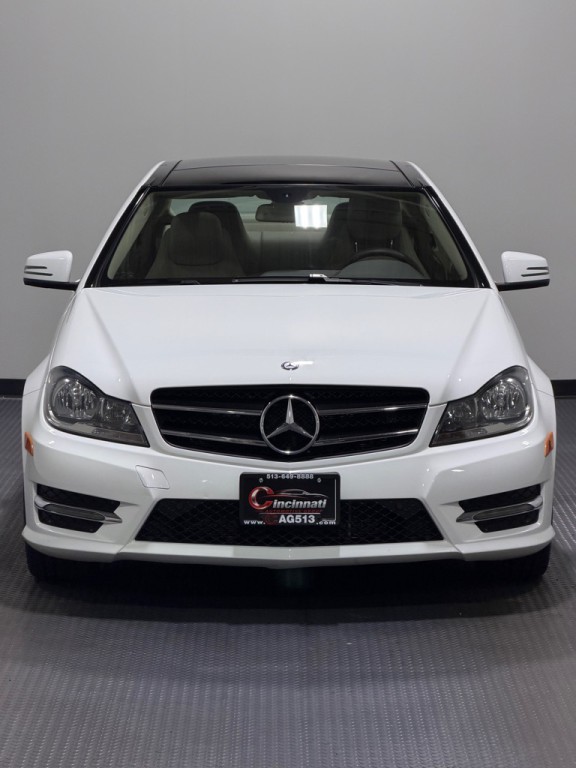 2015 Mercedes-Benz C-Class Image 3