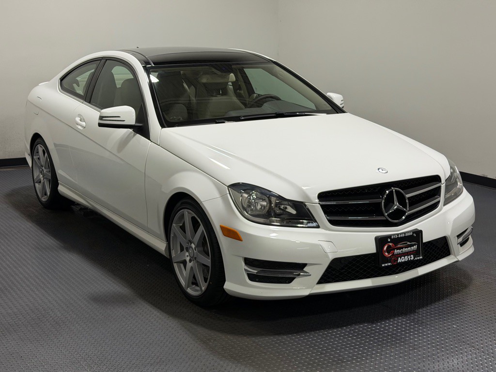 2015 Mercedes-Benz C-Class Image 4