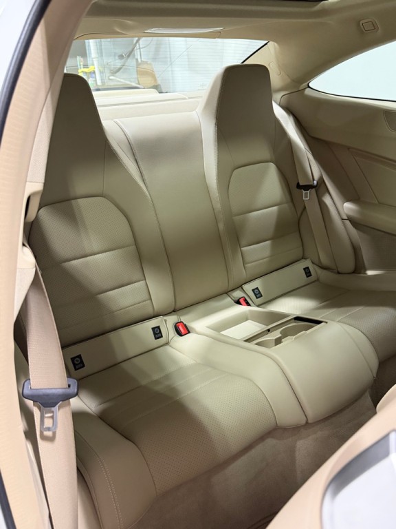 2015 Mercedes-Benz C-Class Image 10