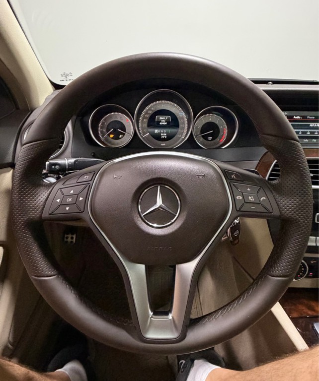 2015 Mercedes-Benz C-Class Image 14