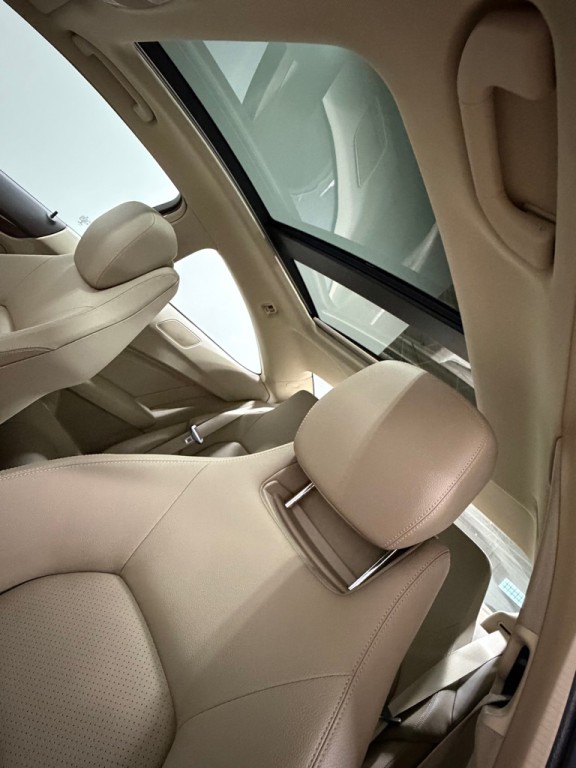 2015 Mercedes-Benz C-Class Image 15