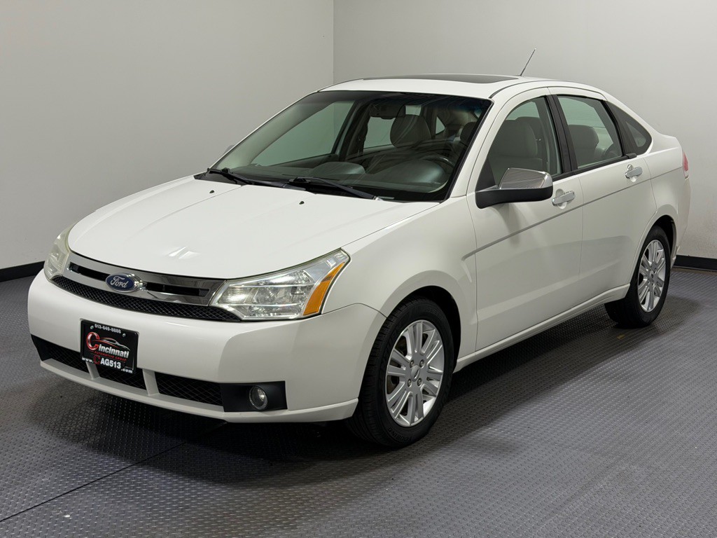 2010 Ford Focus Image 1