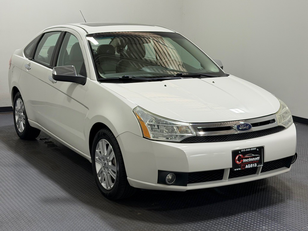 2010 Ford Focus Image 4
