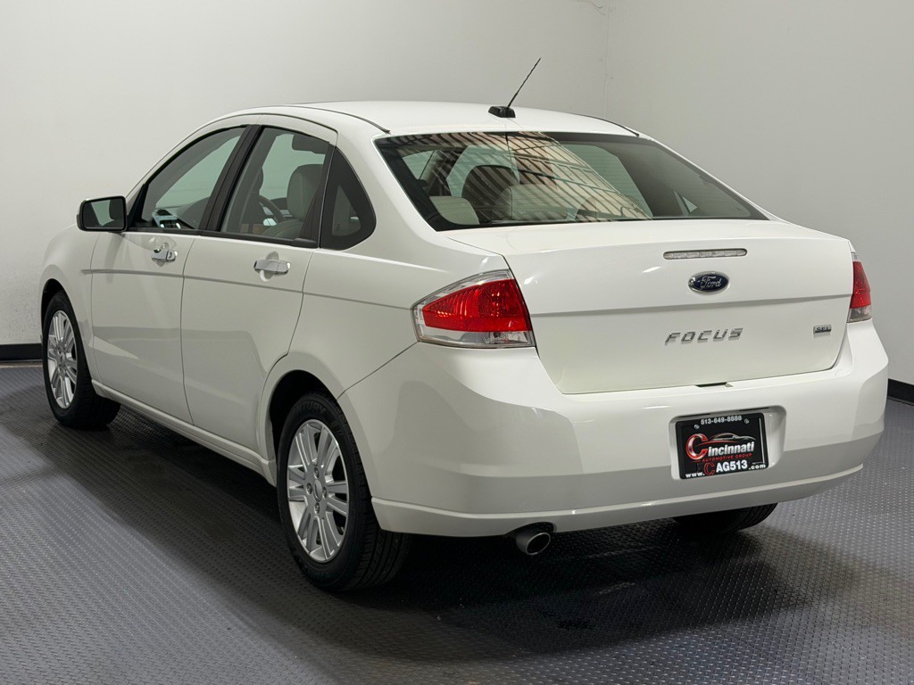 2010 Ford Focus Image 7