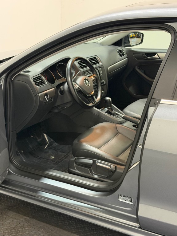 2018 Volkswagen Jetta Image 8