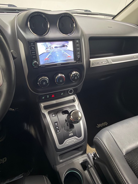 2016 Jeep Compass Image 10