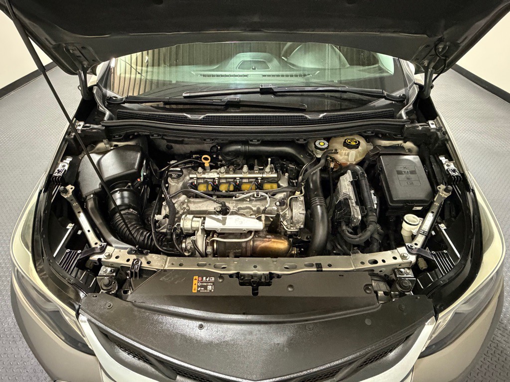 2019 Chevrolet Cruze Image 16