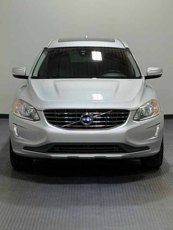 2016 Volvo XC60 Image 3