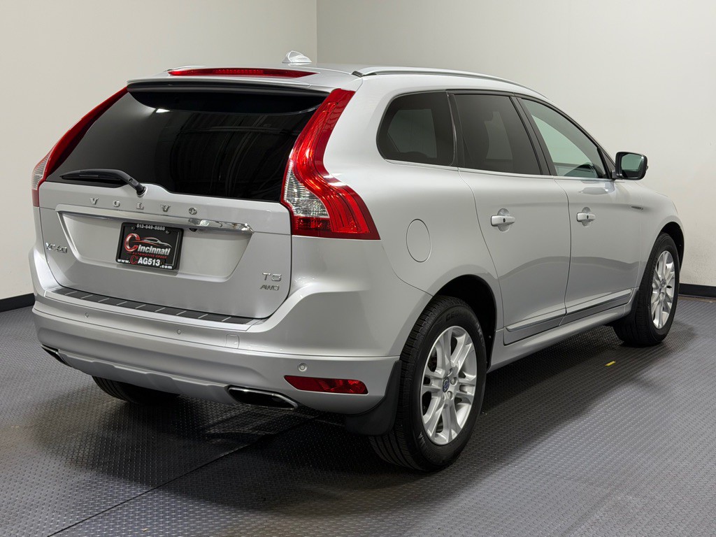 2016 Volvo XC60 Image 5