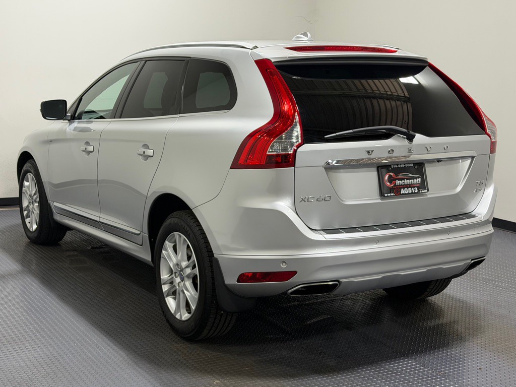 2016 Volvo XC60 Image 7