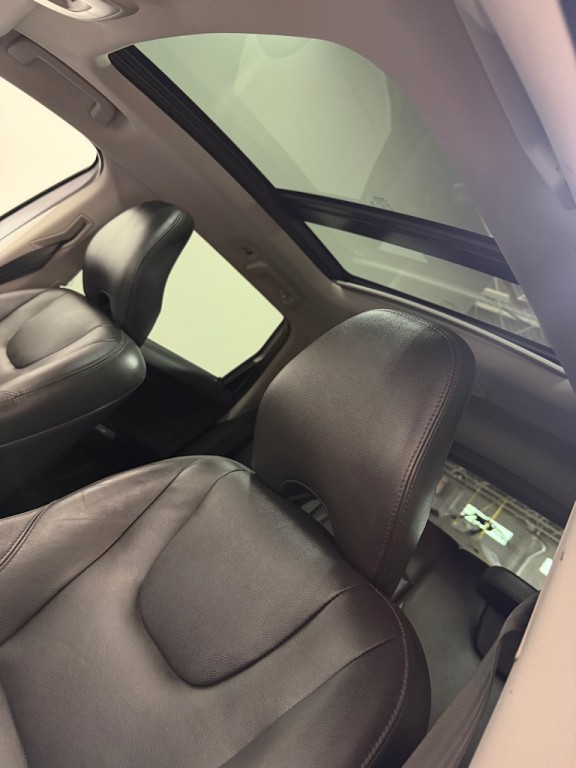2016 Volvo XC60 Image 16