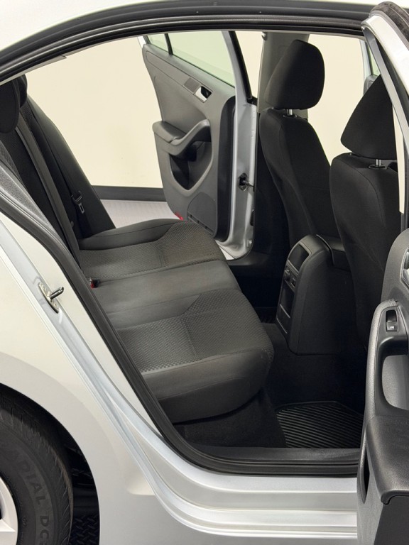 2014 Volkswagen Jetta Image 10