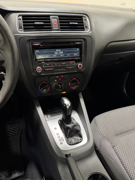 2014 Volkswagen Jetta Image 13