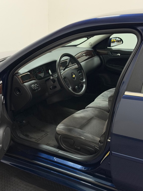 2012 Chevrolet Impala Image 8