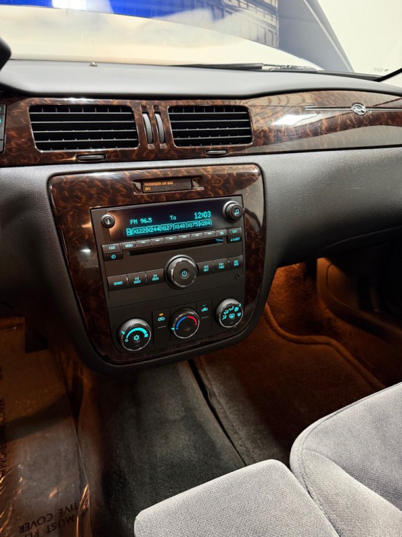 2012 Chevrolet Impala Image 13