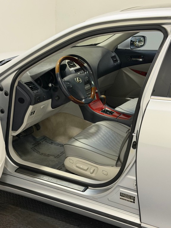 2009 Lexus ES Image 7