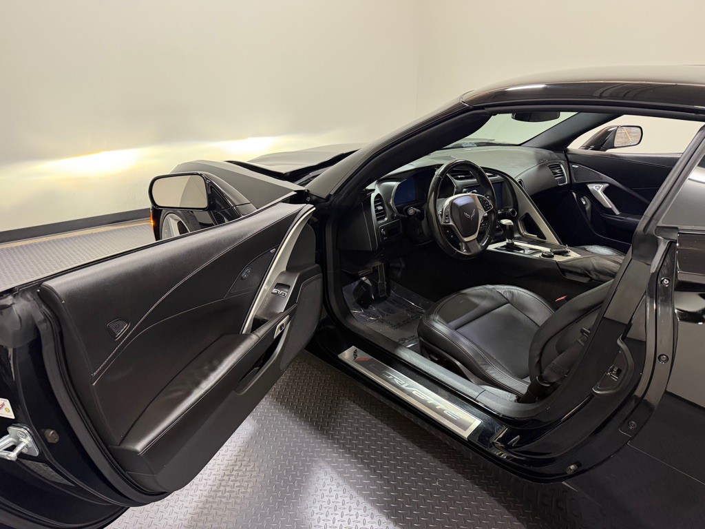2014 Chevrolet Corvette Image 8