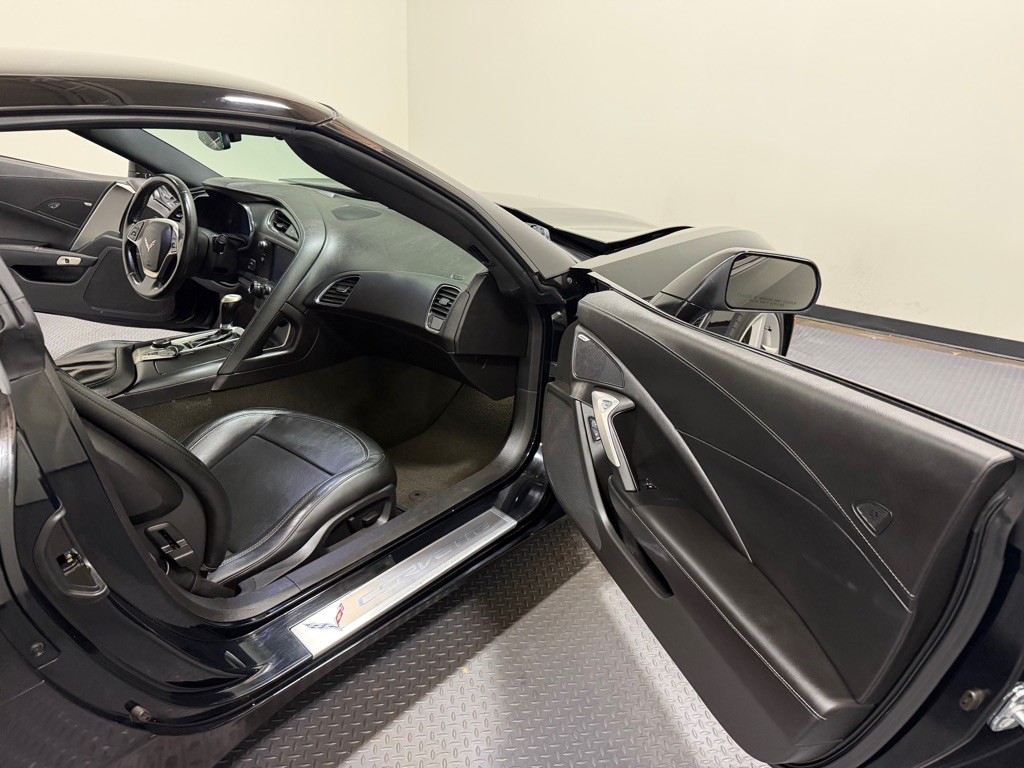 2014 Chevrolet Corvette Image 9