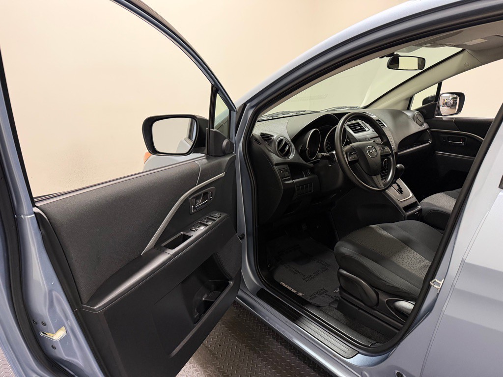 2012 Mazda Mazda5 Image 19