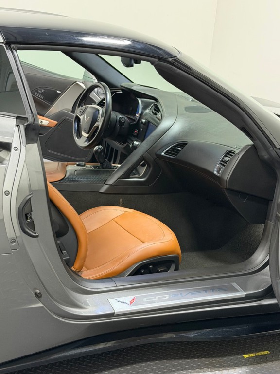 2015 Chevrolet Corvette Image 9