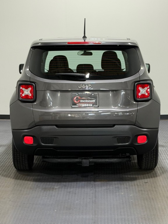 2016 Jeep Renegade Image 6
