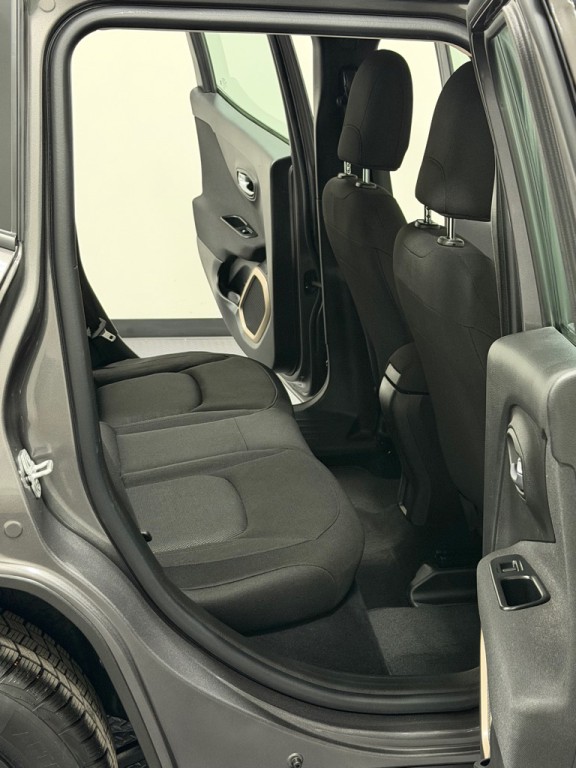 2016 Jeep Renegade Image 10