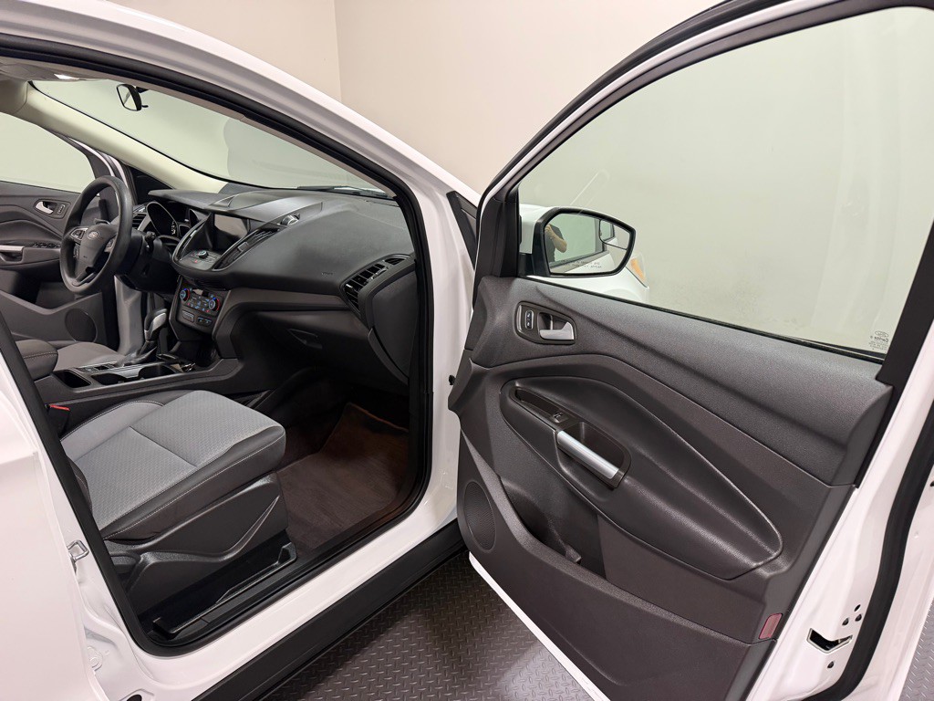 2019 Ford Escape Image 12