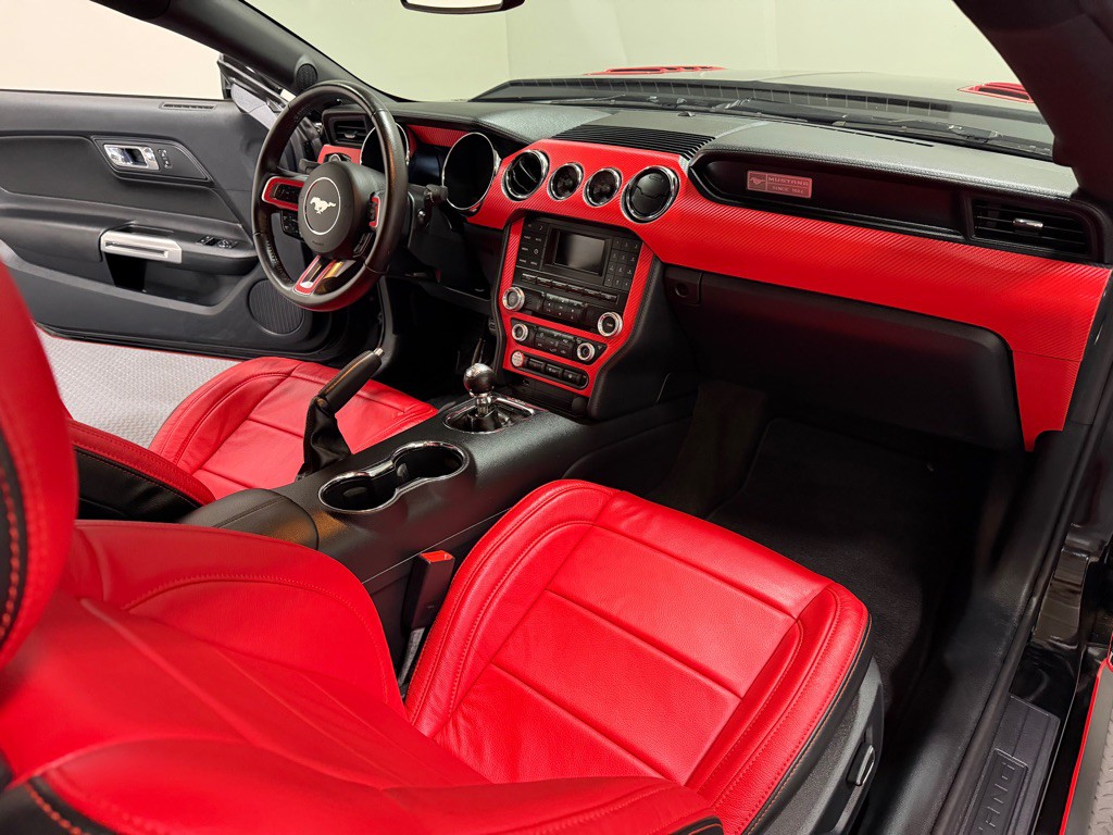 2015 Ford Mustang Image 11
