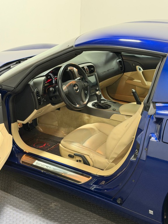 2007 Chevrolet Corvette Image 8
