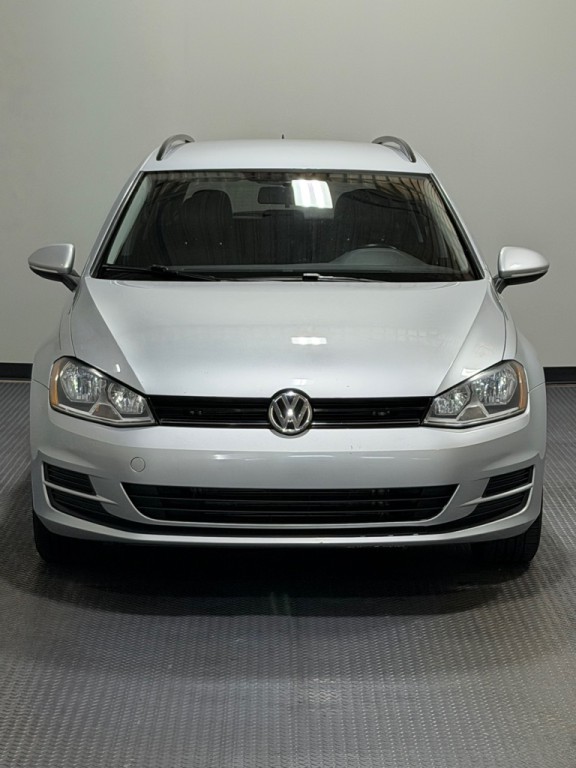 2015 Volkswagen Golf Image 3