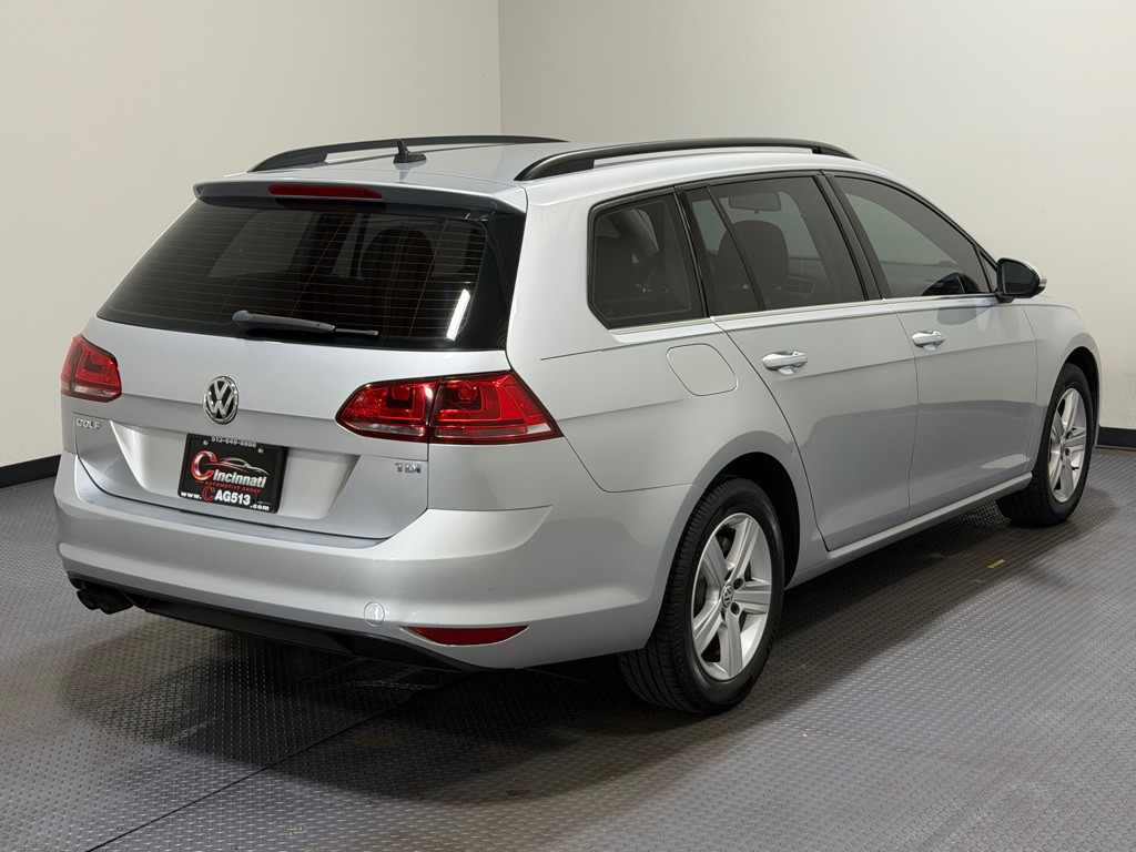 2015 Volkswagen Golf Image 5