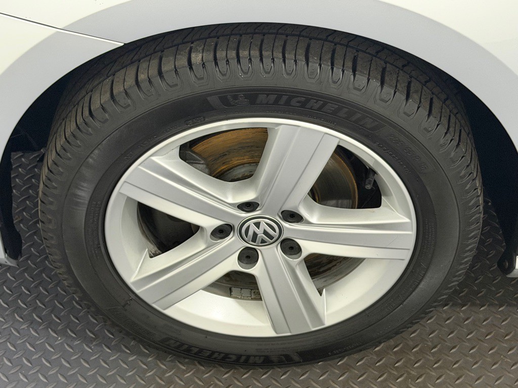 2015 Volkswagen Golf Image 20