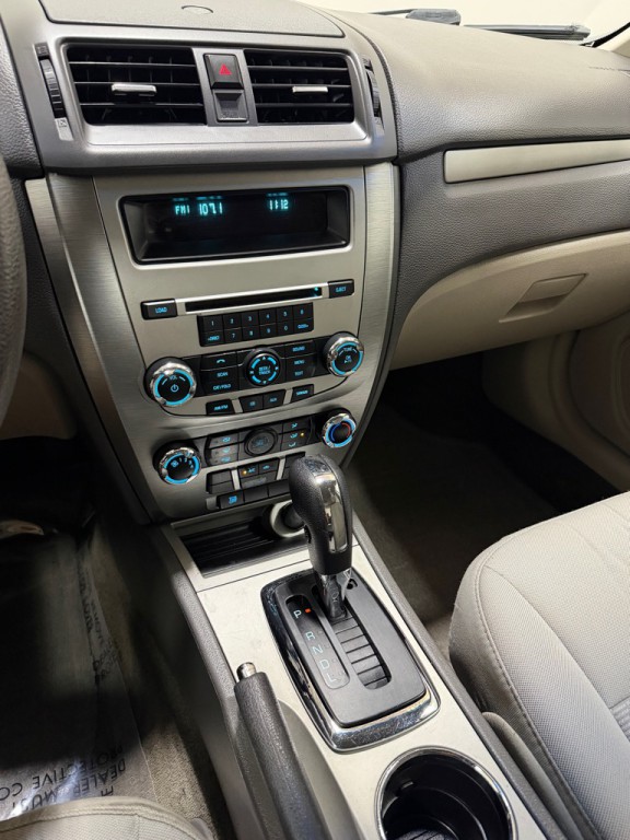 2011 Ford Fusion Image 13