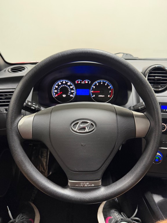 2007 Hyundai Tiburon Image 14