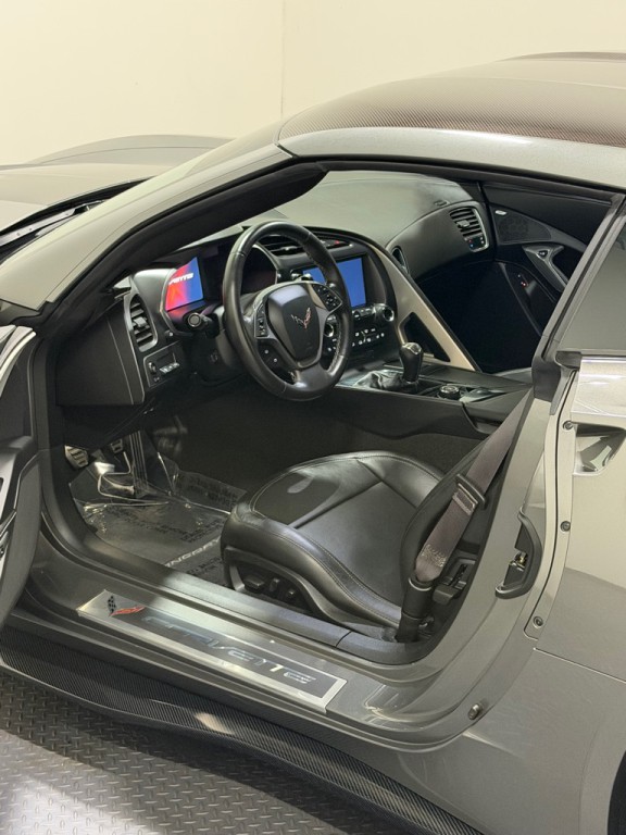 2015 Chevrolet Corvette Image 8