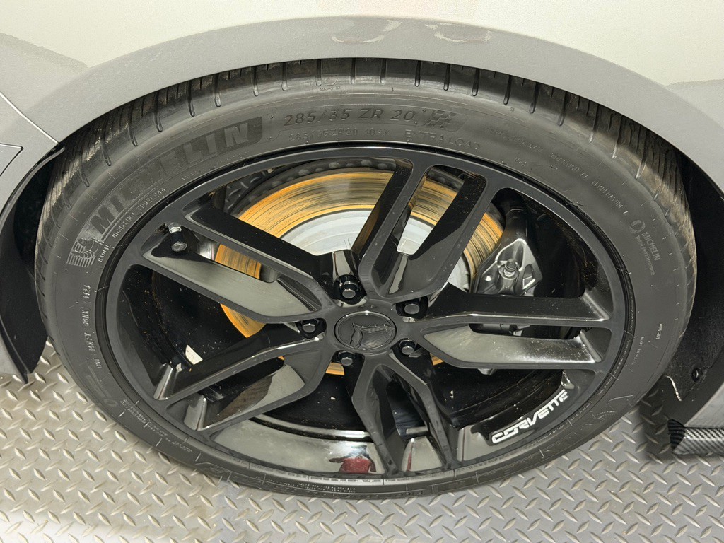2015 Chevrolet Corvette Image 16