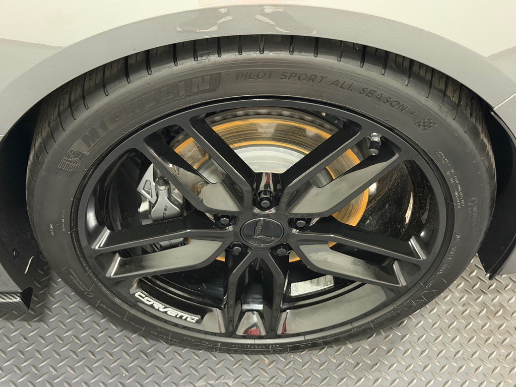 2015 Chevrolet Corvette Image 17