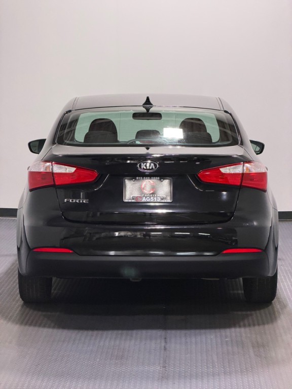 2016 Kia Forte Image 5