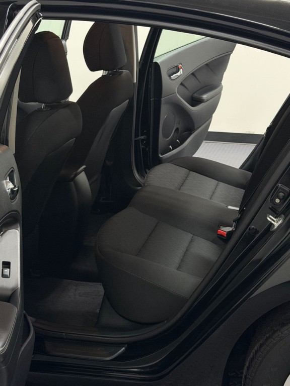 2016 Kia Forte Image 8