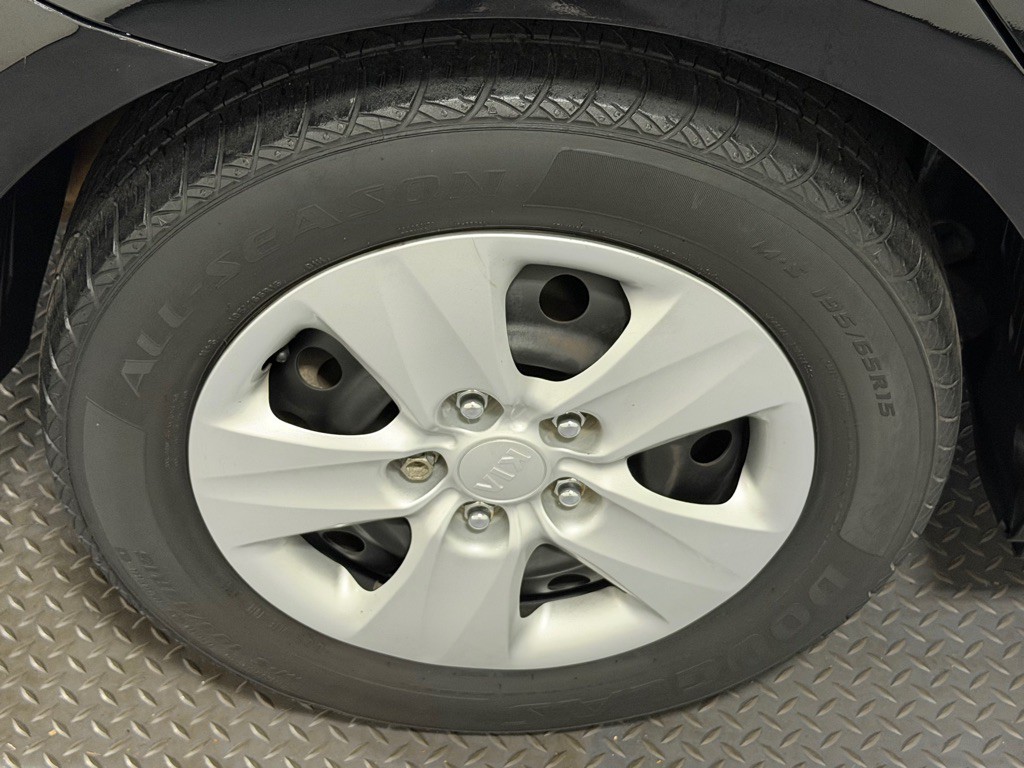 2016 Kia Forte Image 16