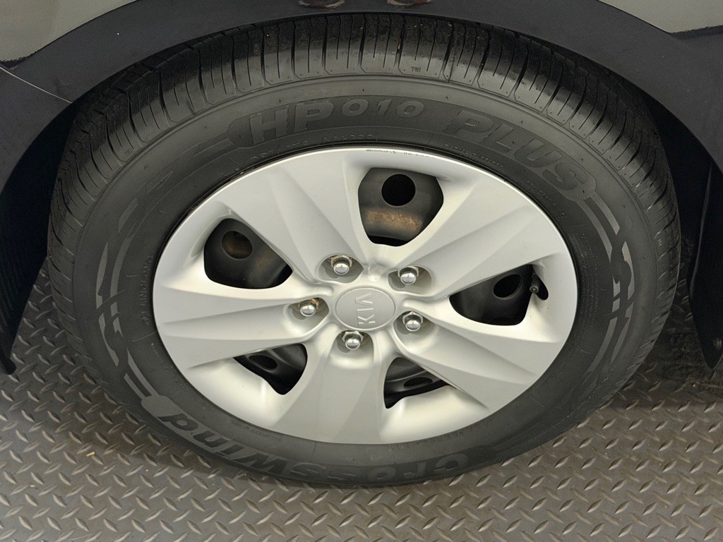2016 Kia Forte Image 18