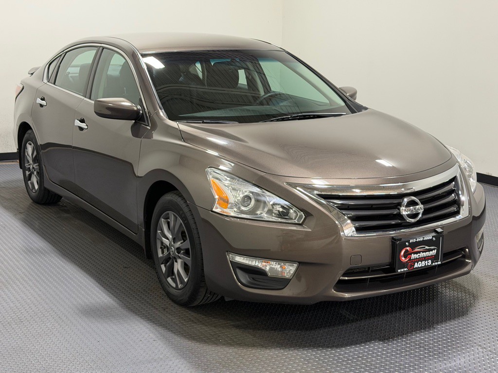 2015 Nissan Altima Image 4