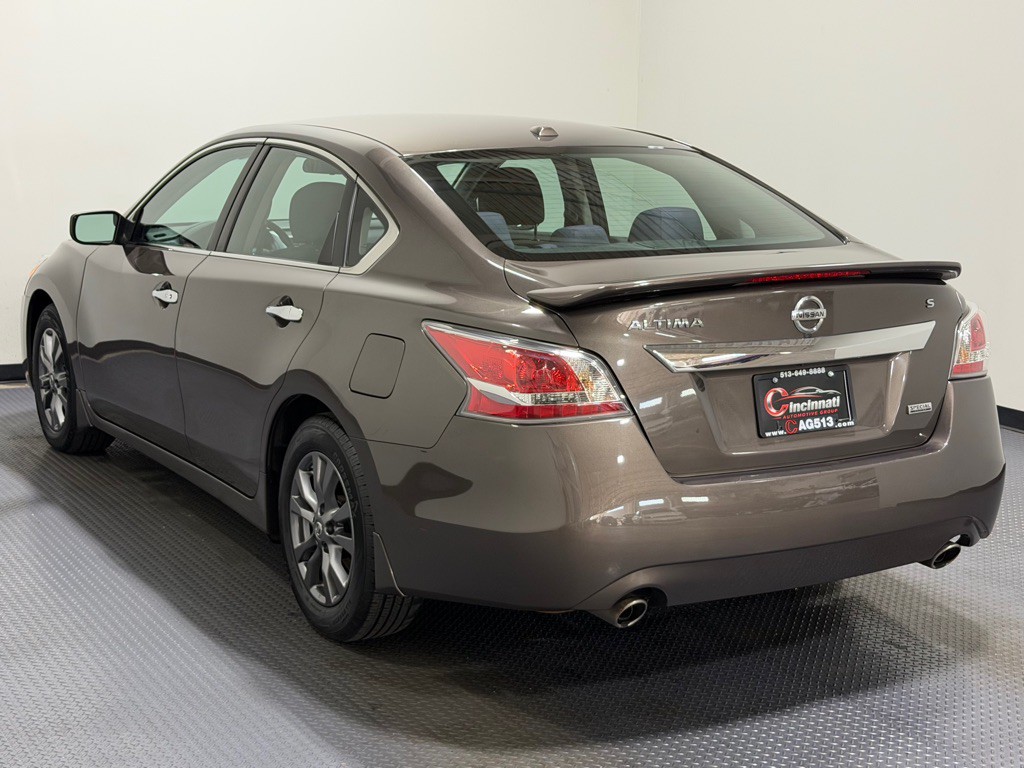 2015 Nissan Altima Image 7