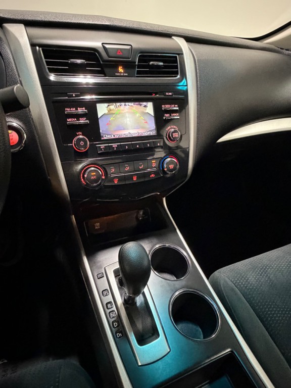 2015 Nissan Altima Image 13