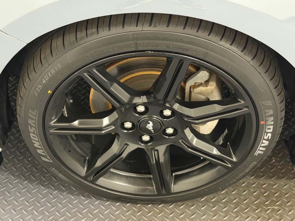 2019 Ford Mustang Image 20