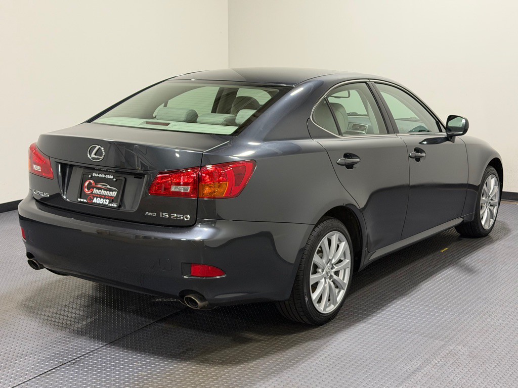 2006 Lexus IS Image 5