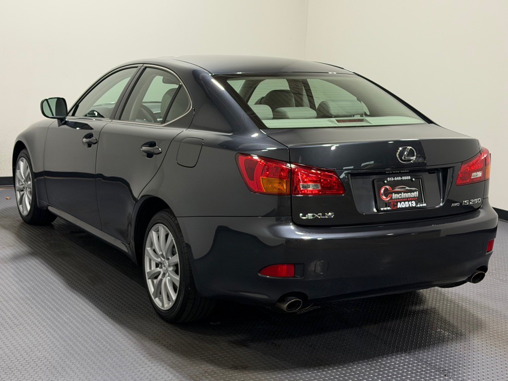 2006 Lexus IS Image 7